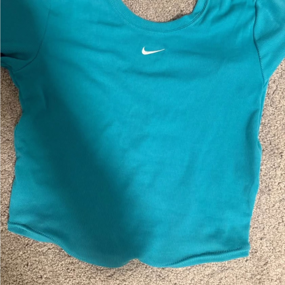 Nike Turquoise Short Sleeve Tee